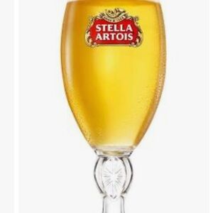 5 Stella Artois beer glasses like new
